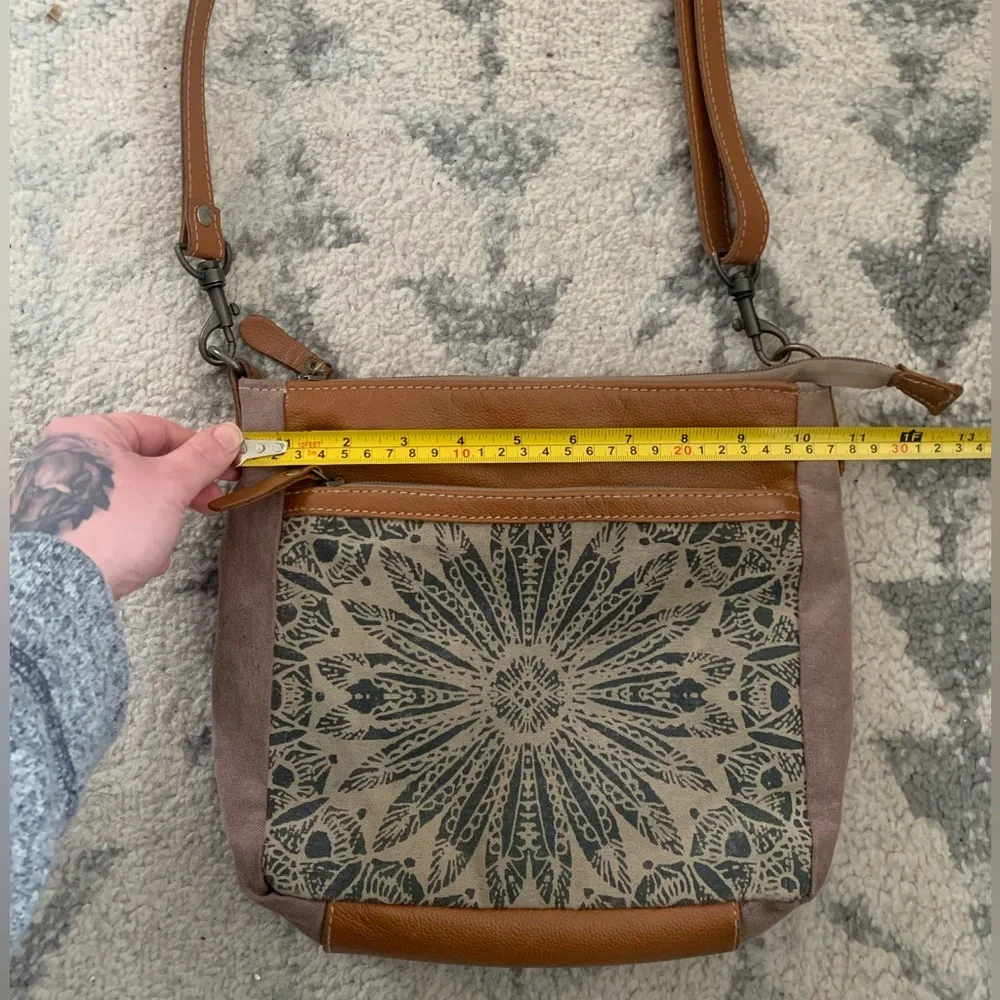 Myra Adjustable Crossbody Messenger Bag